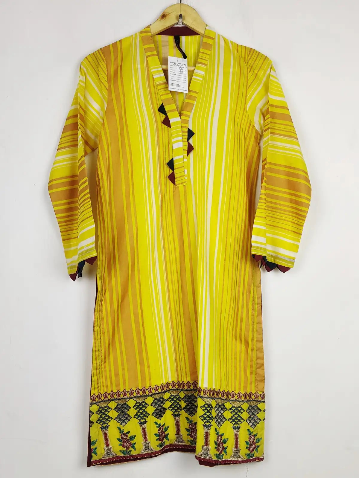Buy online pre-used pre-loved 100% authentic & Original branded Warda (BK-4756) available in Pakistan. Top international brands avilable.
