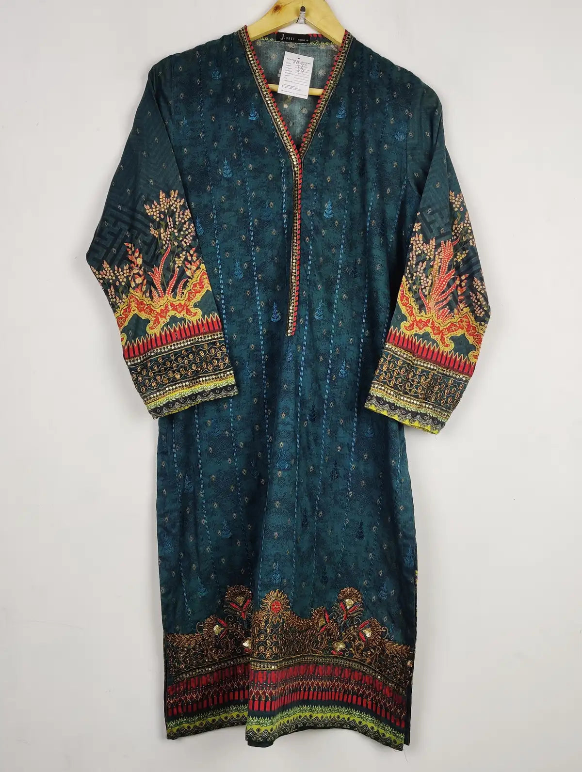 Buy online pre-used pre-loved 100% authentic & Original branded J. Pret (BK-4771) available in Pakistan. Top international brands avilable.