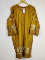 Buy online pre-used pre-loved 100% authentic & Original branded Tahiras (BK-4801) available in Pakistan. Top international brands avilable.