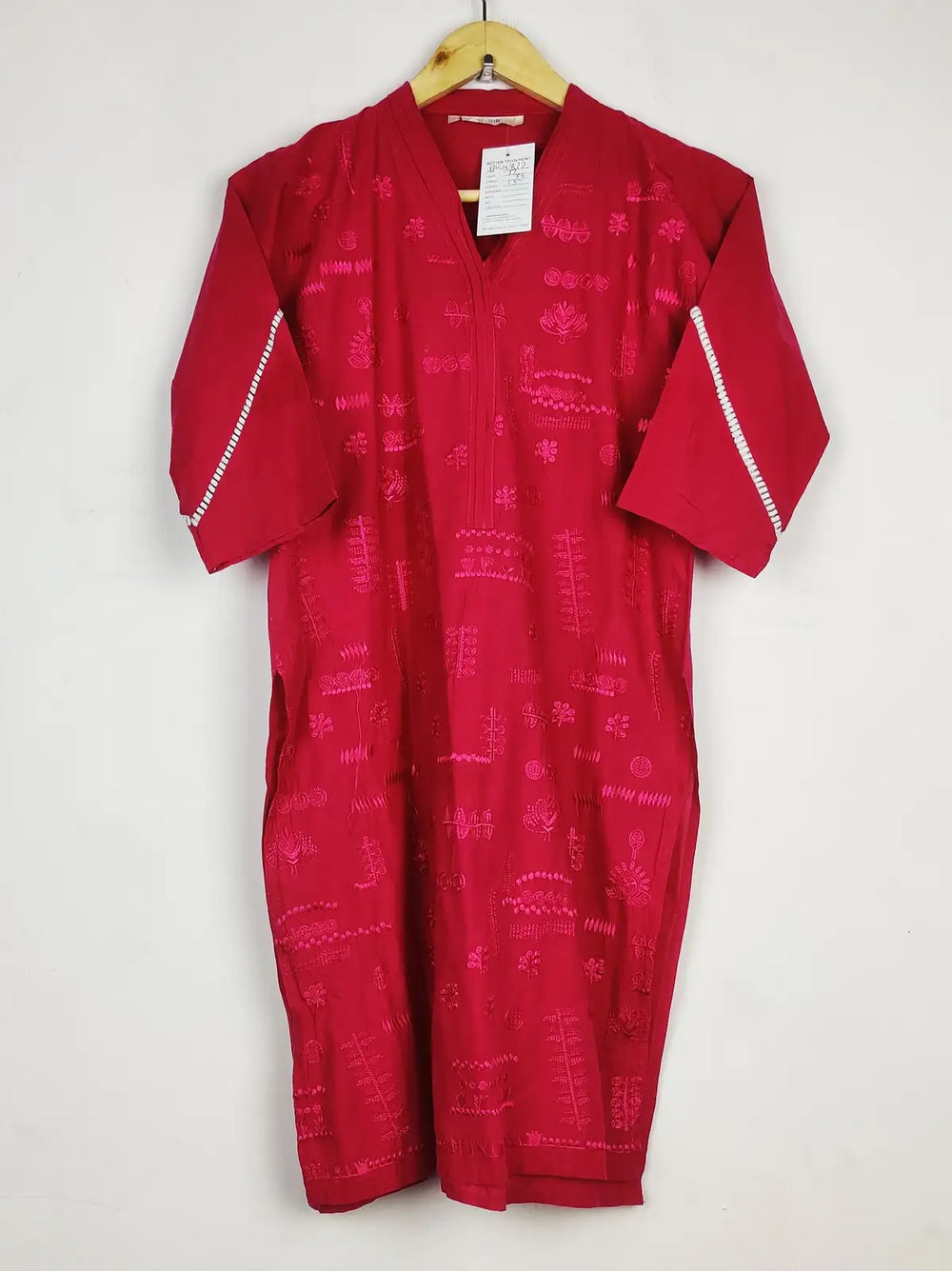 Buy online pre-used pre-loved 100% authentic & Original branded Unknown Brand (BK-4872) available in Pakistan. Top international brands avilable.