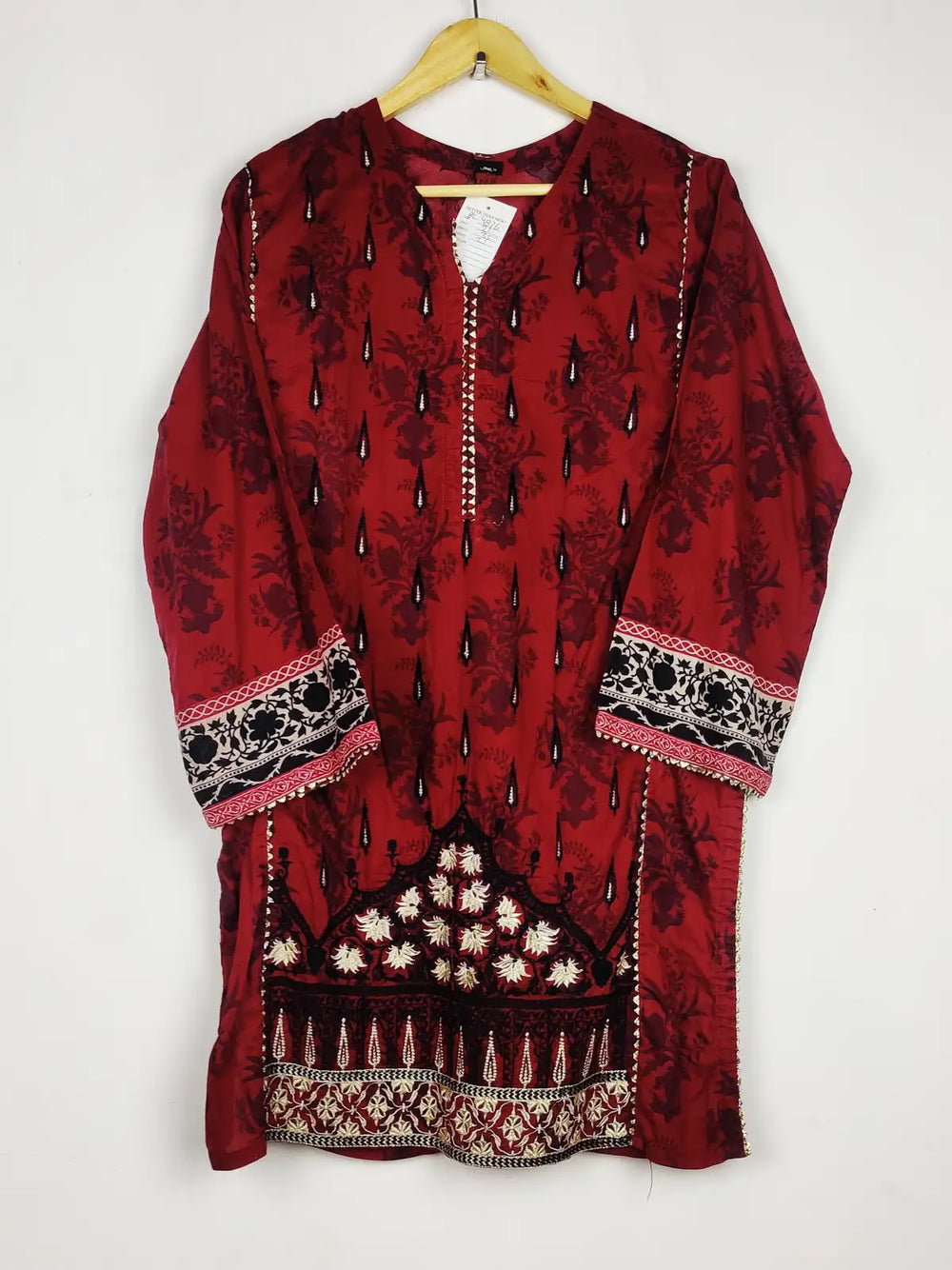 Buy online pre-used pre-loved 100% authentic & Original branded J. Pret (BK-4876) available in Pakistan. Top international brands avilable.
