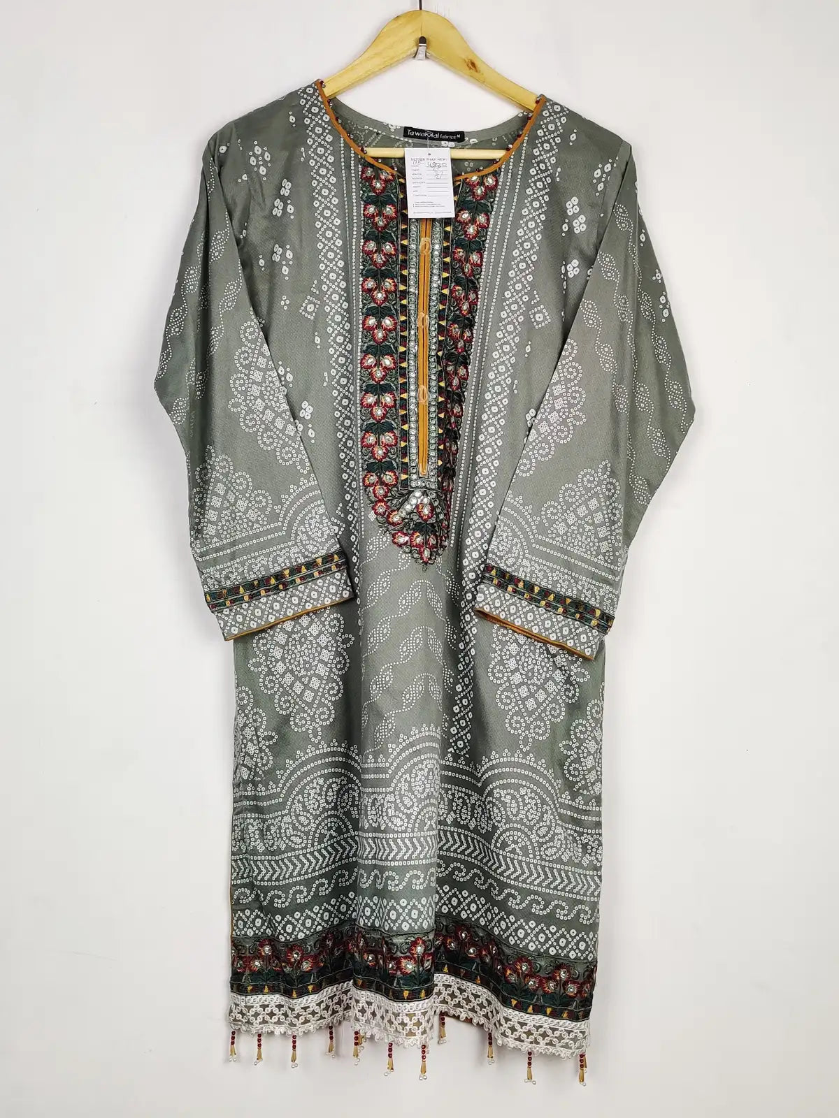 Buy online pre-used pre-loved 100% authentic & Original branded Tawakkal (BK-4880) available in Pakistan. Top international brands avilable.