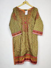 Buy online pre-used pre-loved 100% authentic & Original branded Bin Saeed (BK-4922) available in Pakistan. Top international brands avilable.