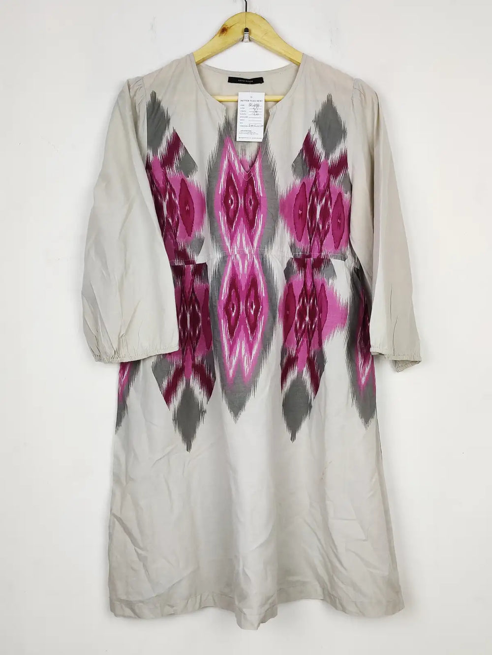 Buy online pre-used pre-loved 100% authentic & Original branded Vero Moda (BK-4944) available in Pakistan. Top international brands avilable.