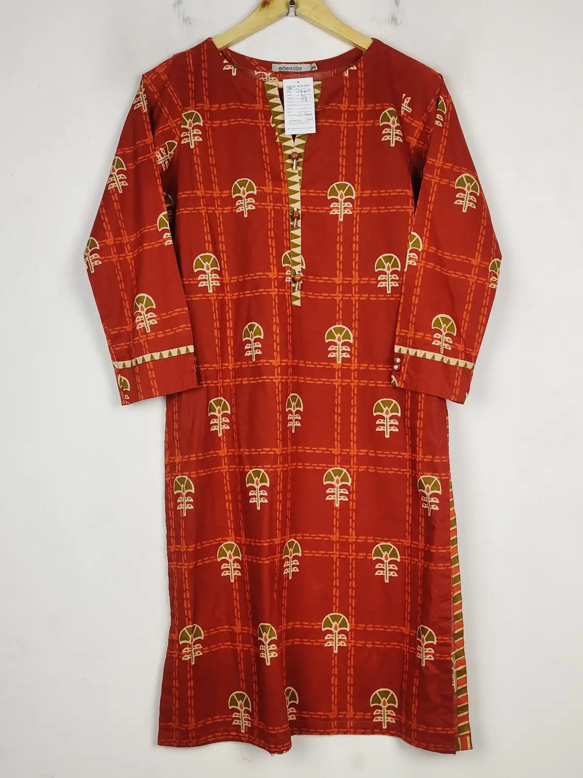 Buy online pre-used pre-loved 100% authentic & Original branded Eden Robe (BK-5020) available in Pakistan. Top international brands avilable.