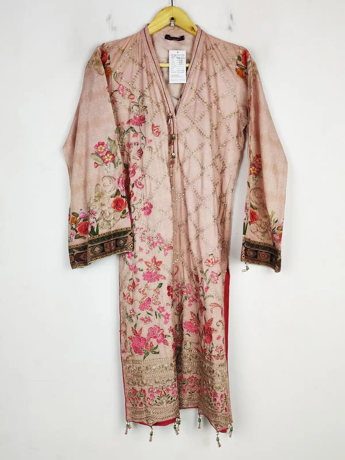 Buy online pre-used pre-loved 100% authentic & Original branded Bin Saeed (BK-5034) available in Pakistan. Top international brands avilable.