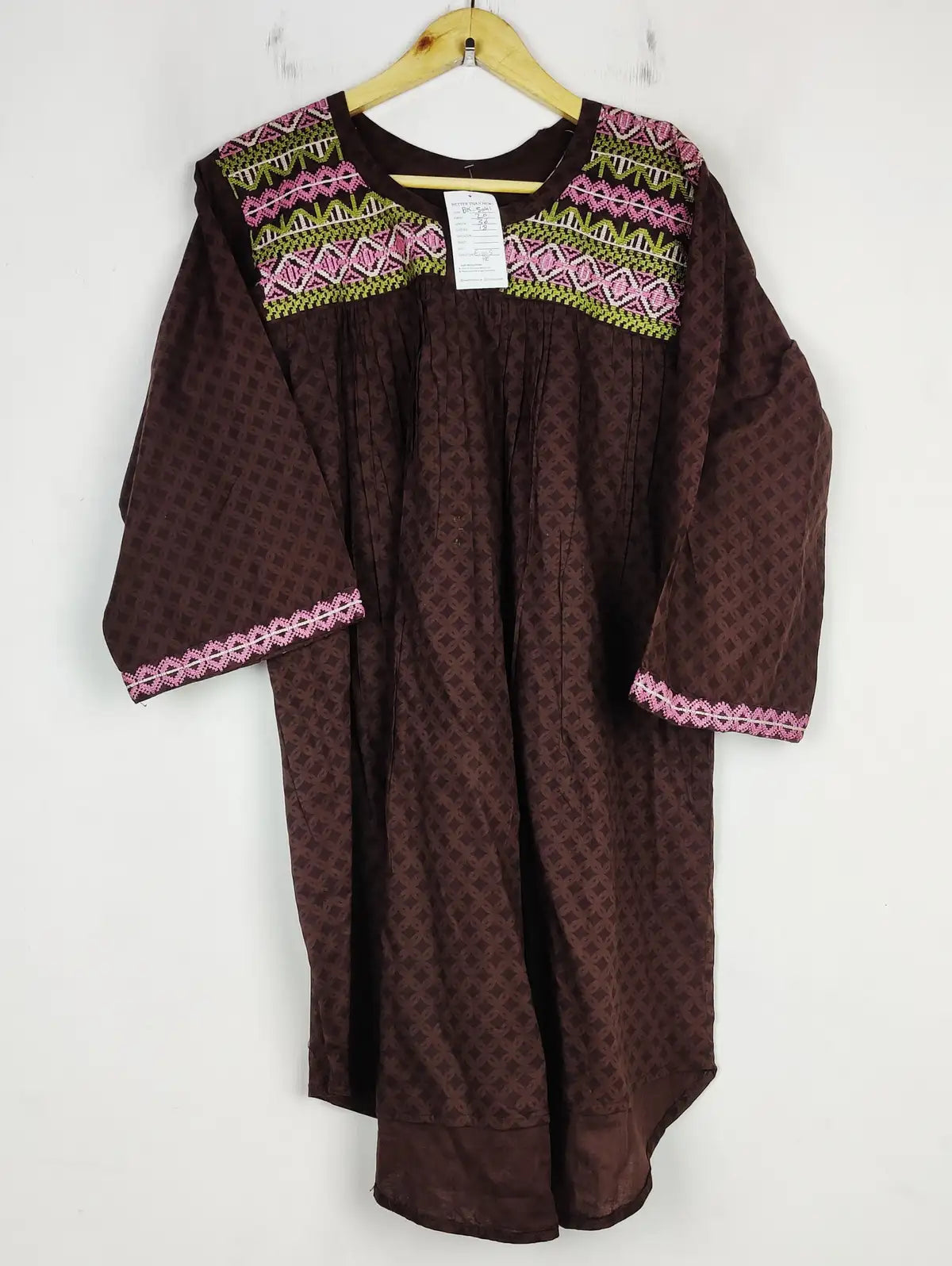 Buy online pre-used pre-loved 100% authentic & Original branded Unknown Brand (BK-5041) available in Pakistan. Top international brands avilable.