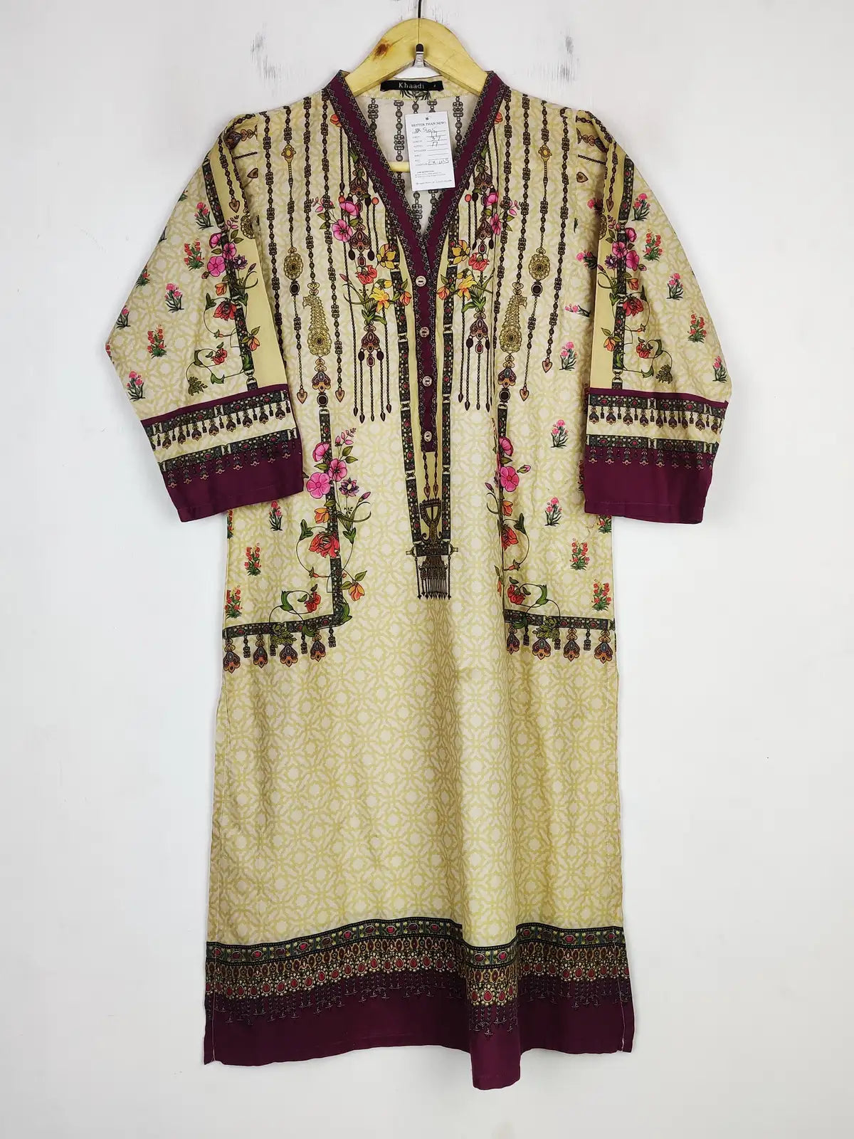 Buy online pre-used pre-loved 100% authentic & Original branded Khaadi (BK-5105) available in Pakistan. Top international brands avilable.