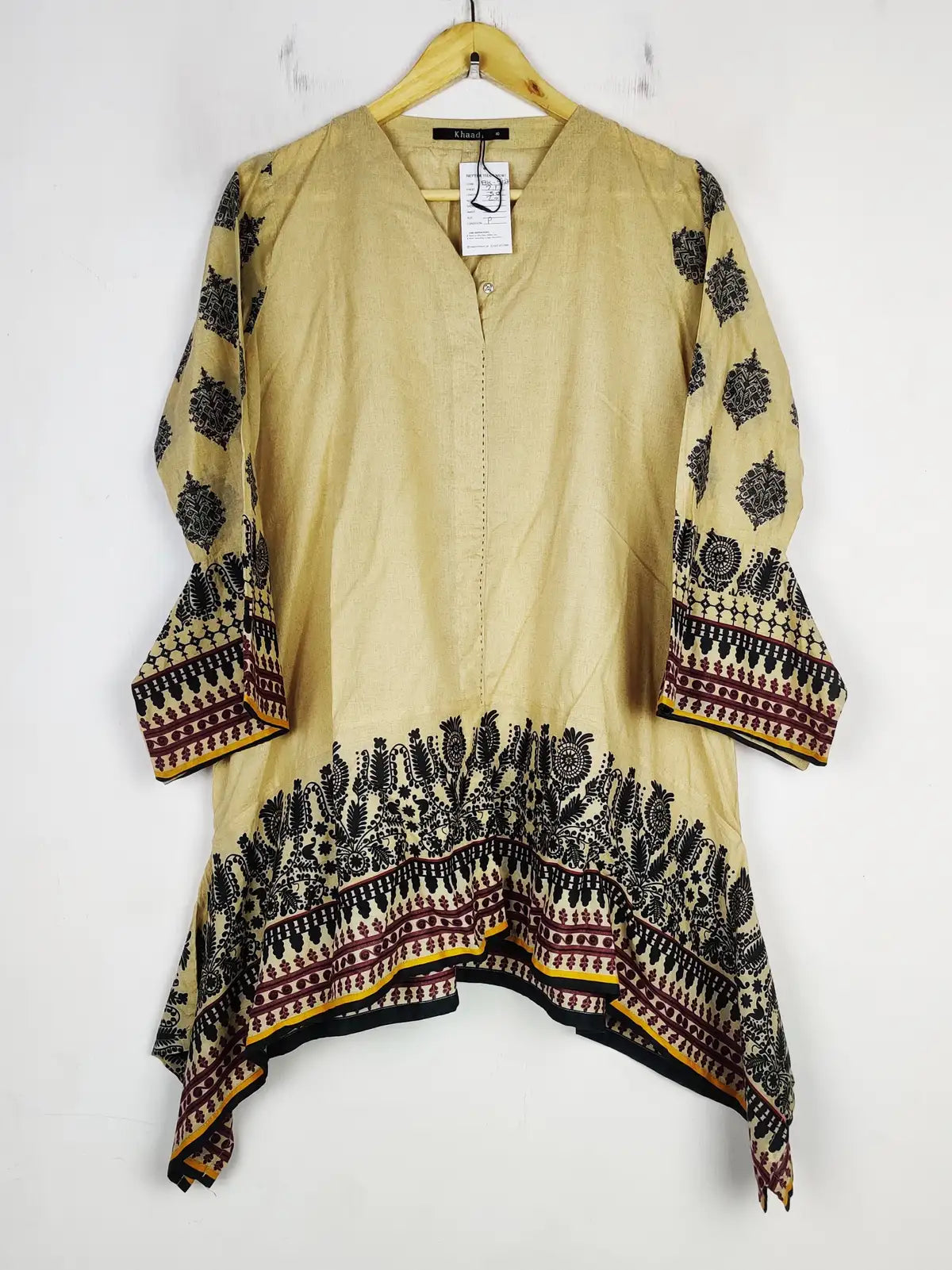 Buy online pre-used pre-loved 100% authentic & Original branded Khaadi (BK-5127) available in Pakistan. Top international brands avilable.