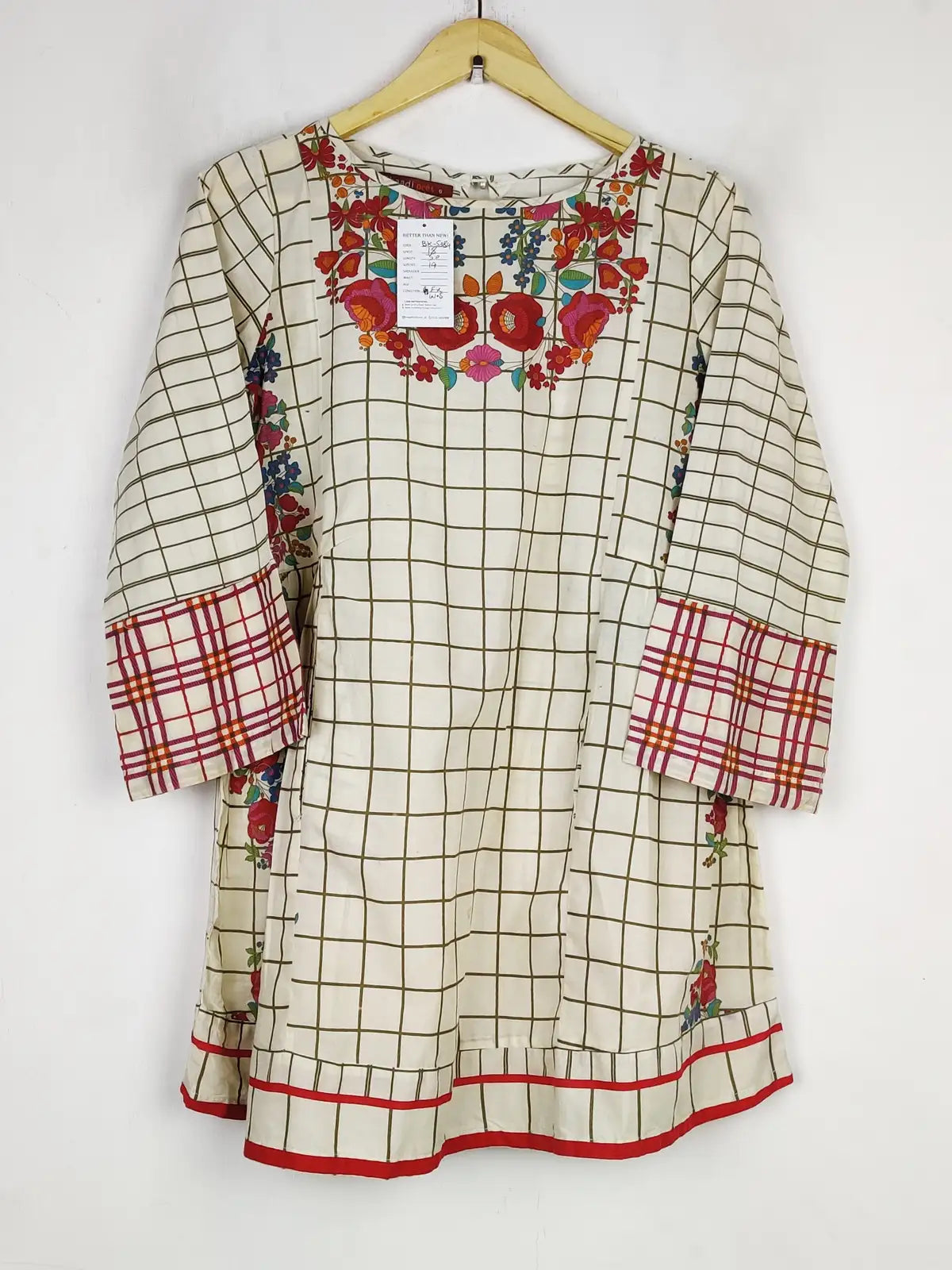 Buy online pre-used pre-loved 100% authentic & Original branded Khaadi (BK-5384) available in Pakistan. Top international brands avilable.