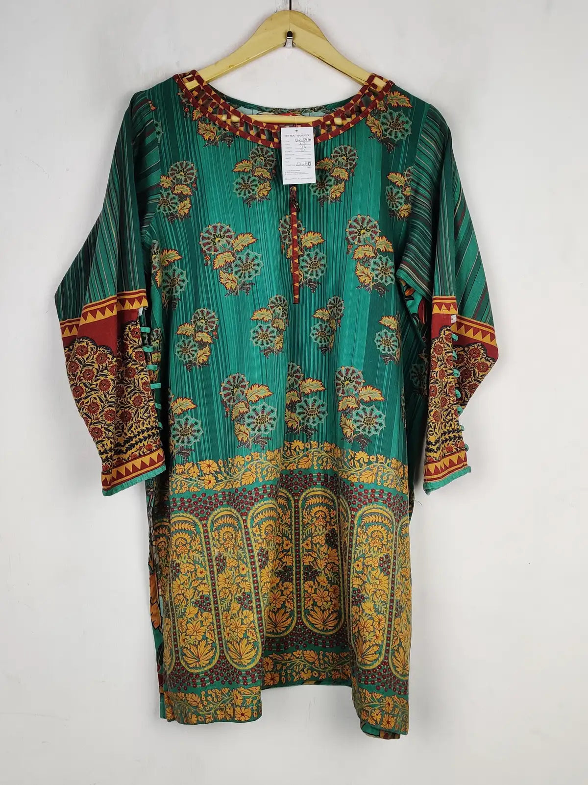 Buy online pre-used pre-loved 100% authentic & Original branded Zeen (BK-5410) available in Pakistan. Top international brands avilable.