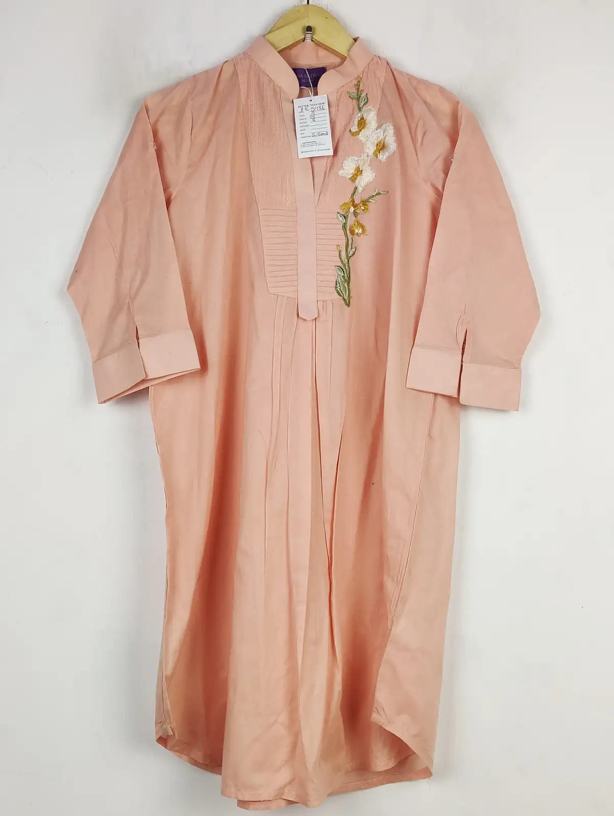 Buy online pre-used pre-loved 100% authentic & Original branded Sana Safinaz (BK-5436) available in Pakistan. Top international brands avilable.