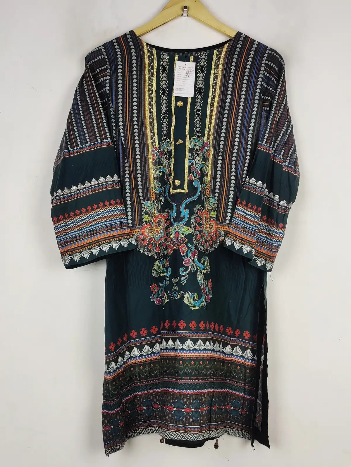 Buy online pre-used pre-loved 100% authentic & Original branded Unknown Brand (BK-5459) available in Pakistan. Top international brands avilable.