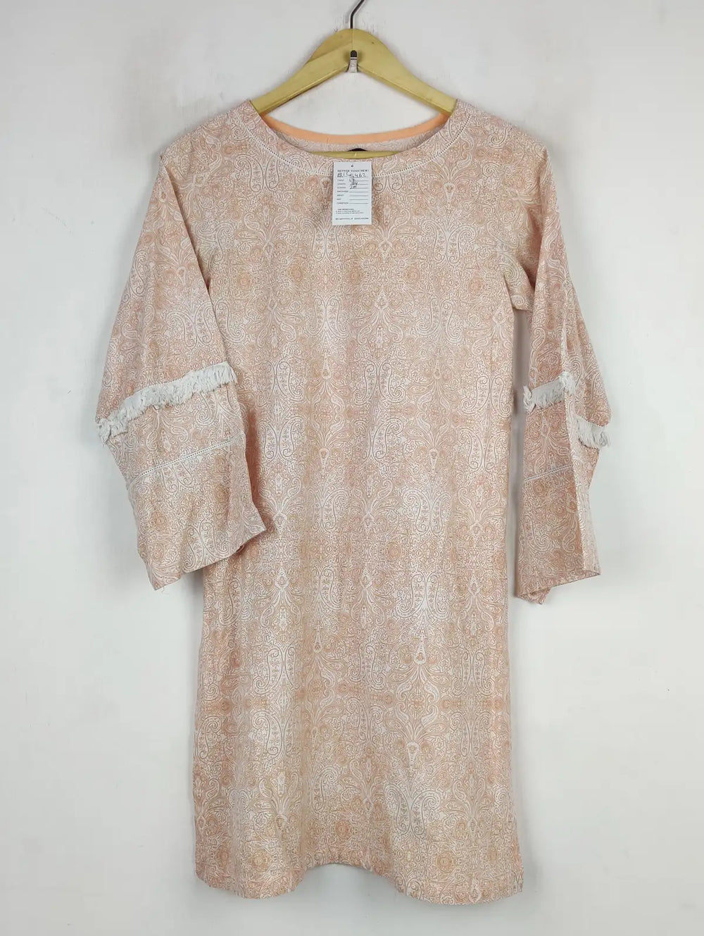 Buy online pre-used pre-loved 100% authentic & Original branded Btw (BK-5462) available in Pakistan. Top international brands avilable.