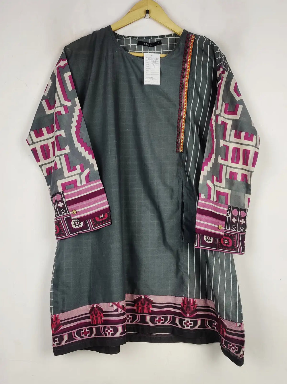 Buy online pre-used pre-loved 100% authentic & Original branded Khaadi (BK-5482) available in Pakistan. Top international brands avilable.