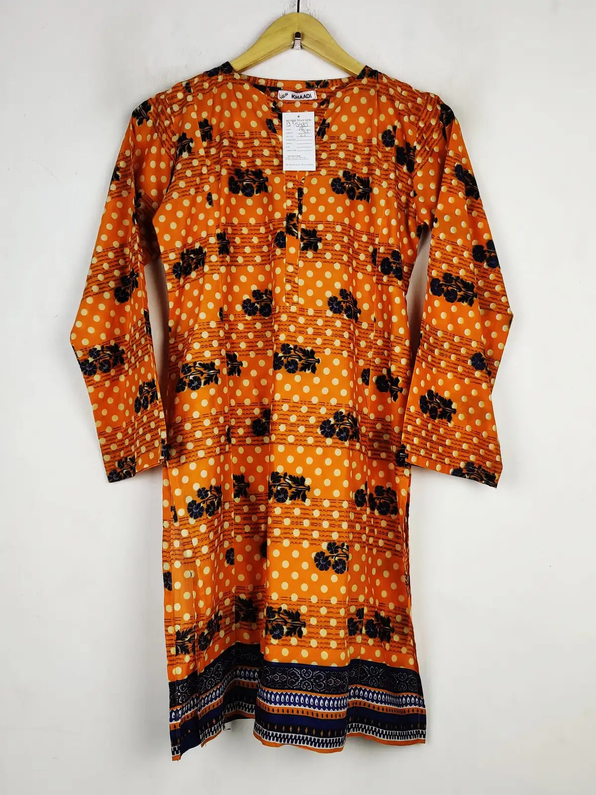 Buy online pre-used pre-loved 100% authentic & Original branded Khaadi (BK-5485) available in Pakistan. Top international brands avilable.