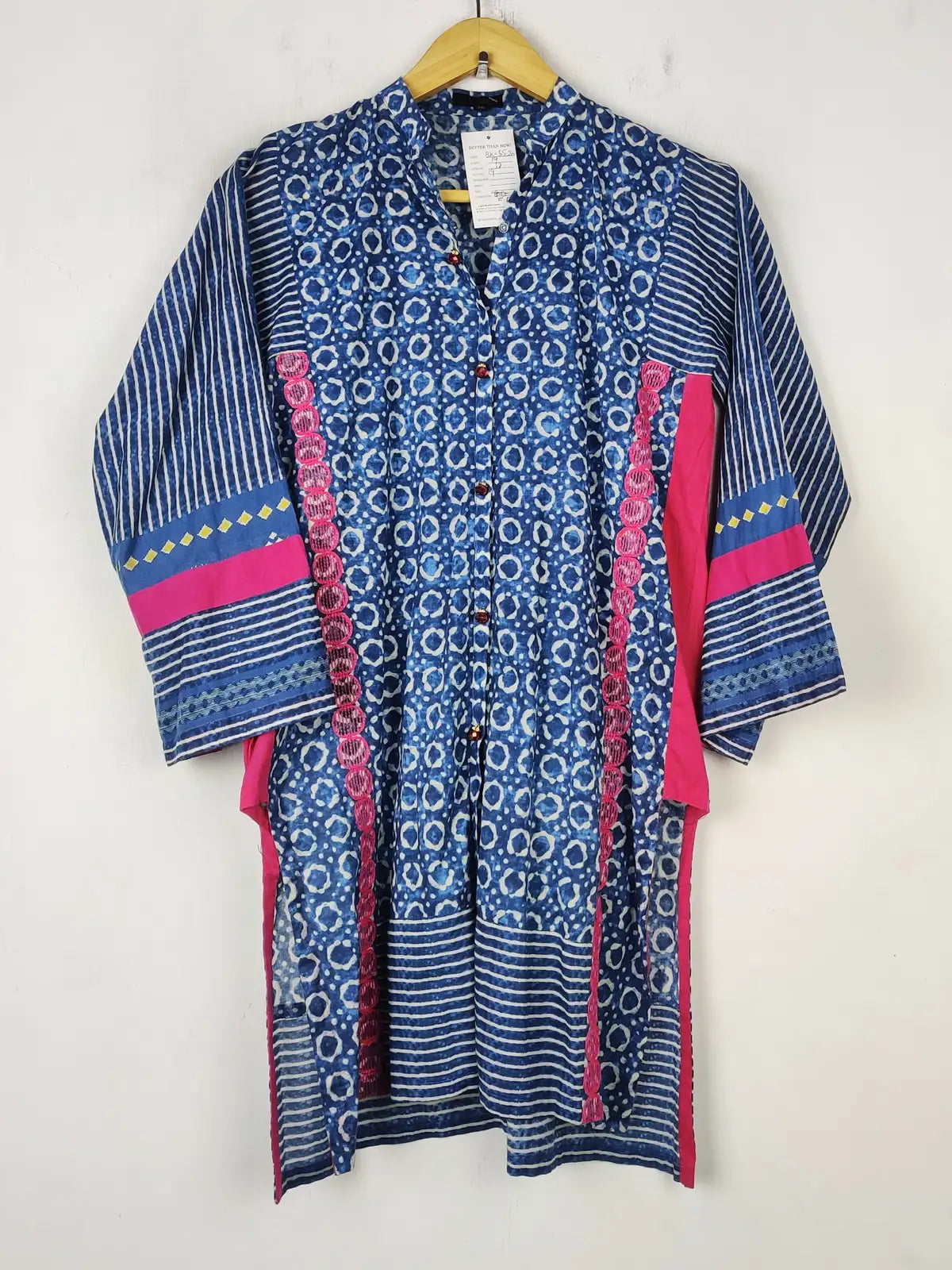 Buy online pre-used pre-loved 100% authentic & Original branded J. Pret (BK-5520) available in Pakistan. Top international brands avilable.