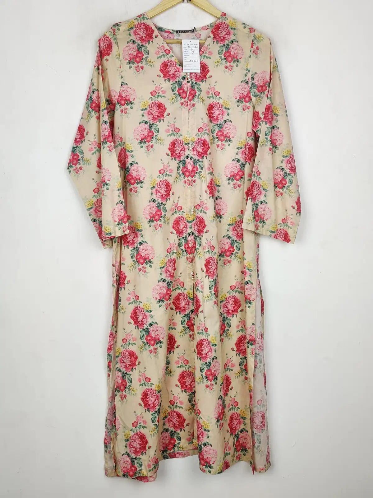 Buy online pre-used pre-loved 100% authentic & Original branded Zellbury (BK-5625) available in Pakistan. Top international brands avilable.