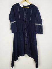 Buy online pre-used pre-loved 100% authentic & Original branded Unknown Brand (BK-5638) available in Pakistan. Top international brands avilable.