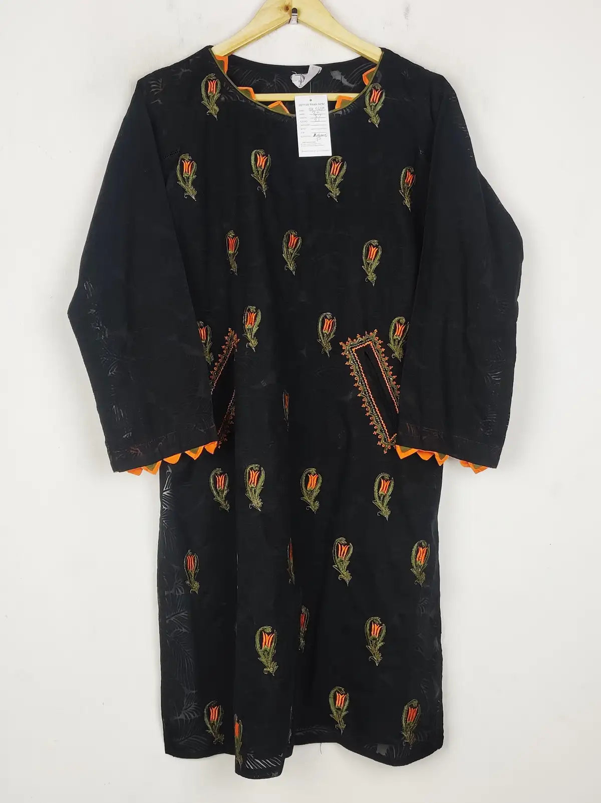 Buy online pre-used pre-loved 100% authentic & Original branded Madeeha Sabir (BK-5659) available in Pakistan. Top international brands avilable.