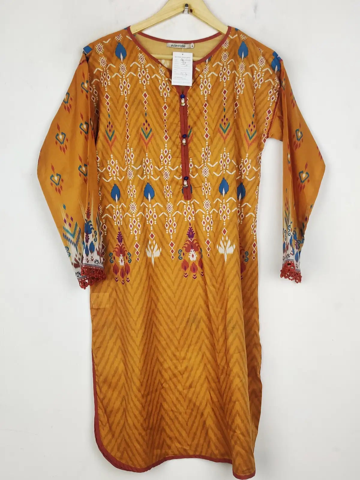 Buy online pre-used pre-loved 100% authentic & Original branded Edenrobe (BK-5682) available in Pakistan. Top international brands avilable.