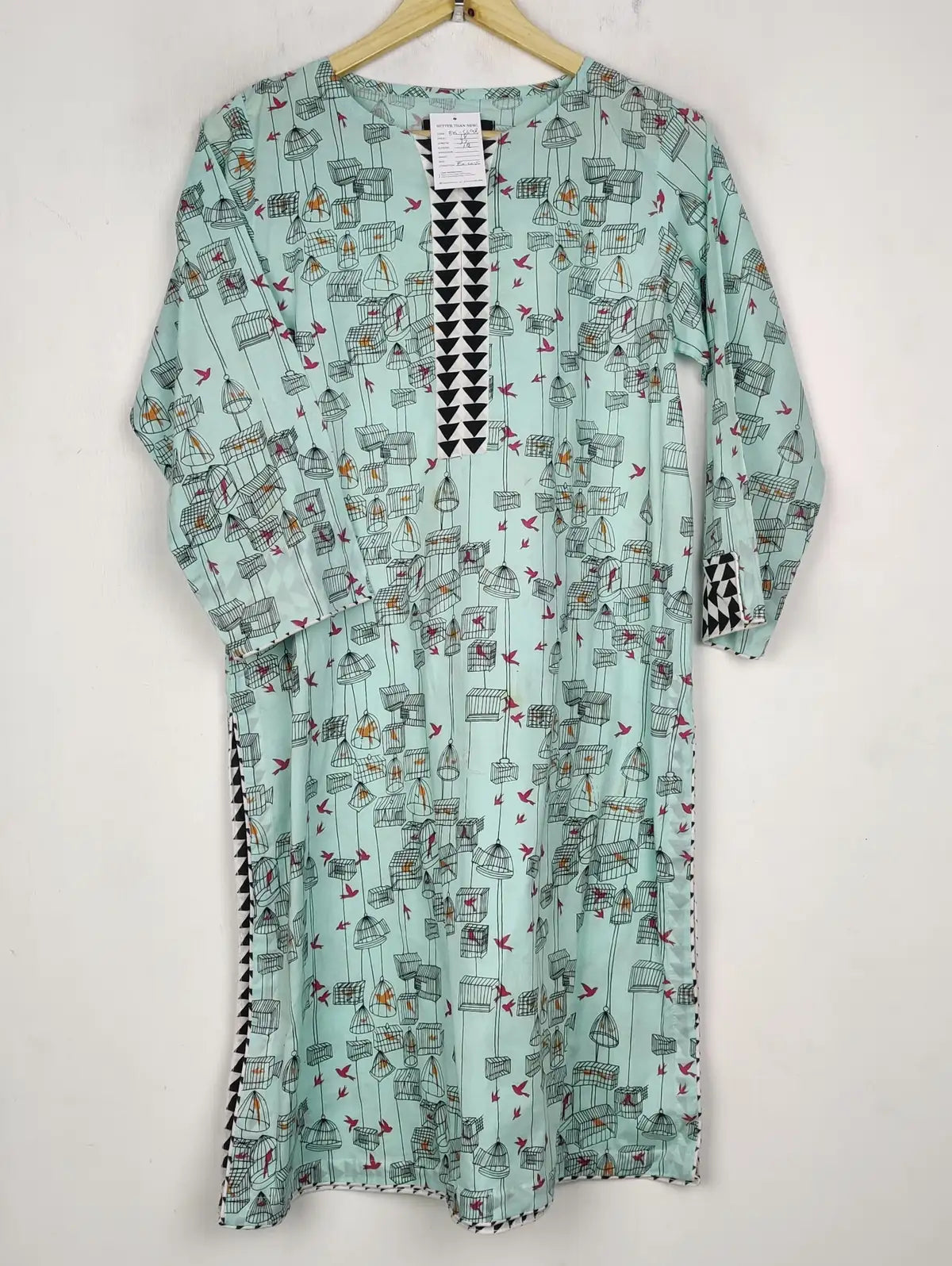 Buy online pre-used pre-loved 100% authentic & Original branded East Breakout (BK-5698) available in Pakistan. Top international brands avilable.