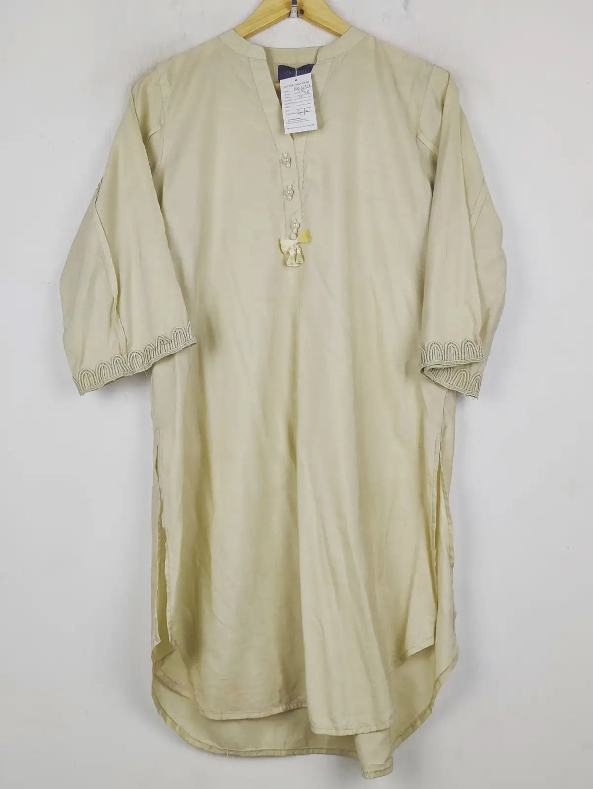 Buy online pre-used pre-loved 100% authentic & Original branded Sana Safinaz (BK-5756) available in Pakistan. Top international brands avilable.
