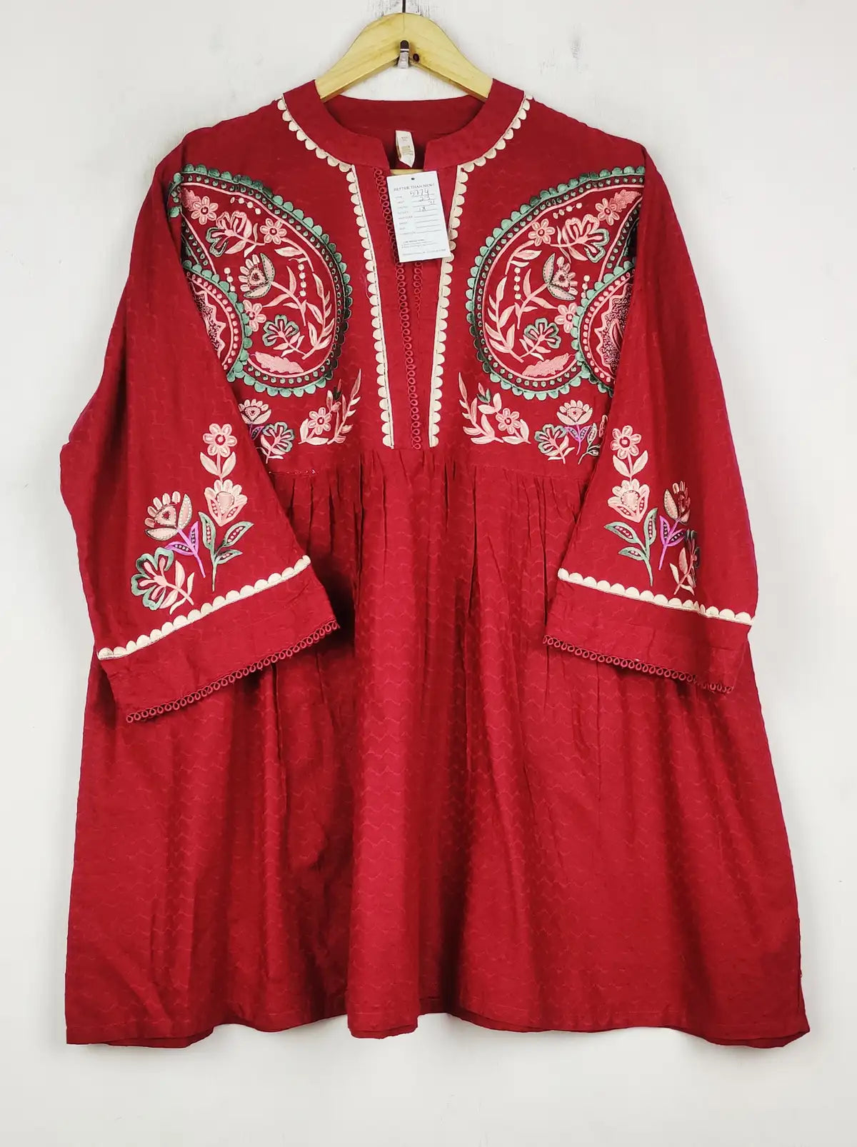 Buy online pre-used pre-loved 100% authentic & Original branded Motif (BK-5774) available in Pakistan. Top international brands avilable.