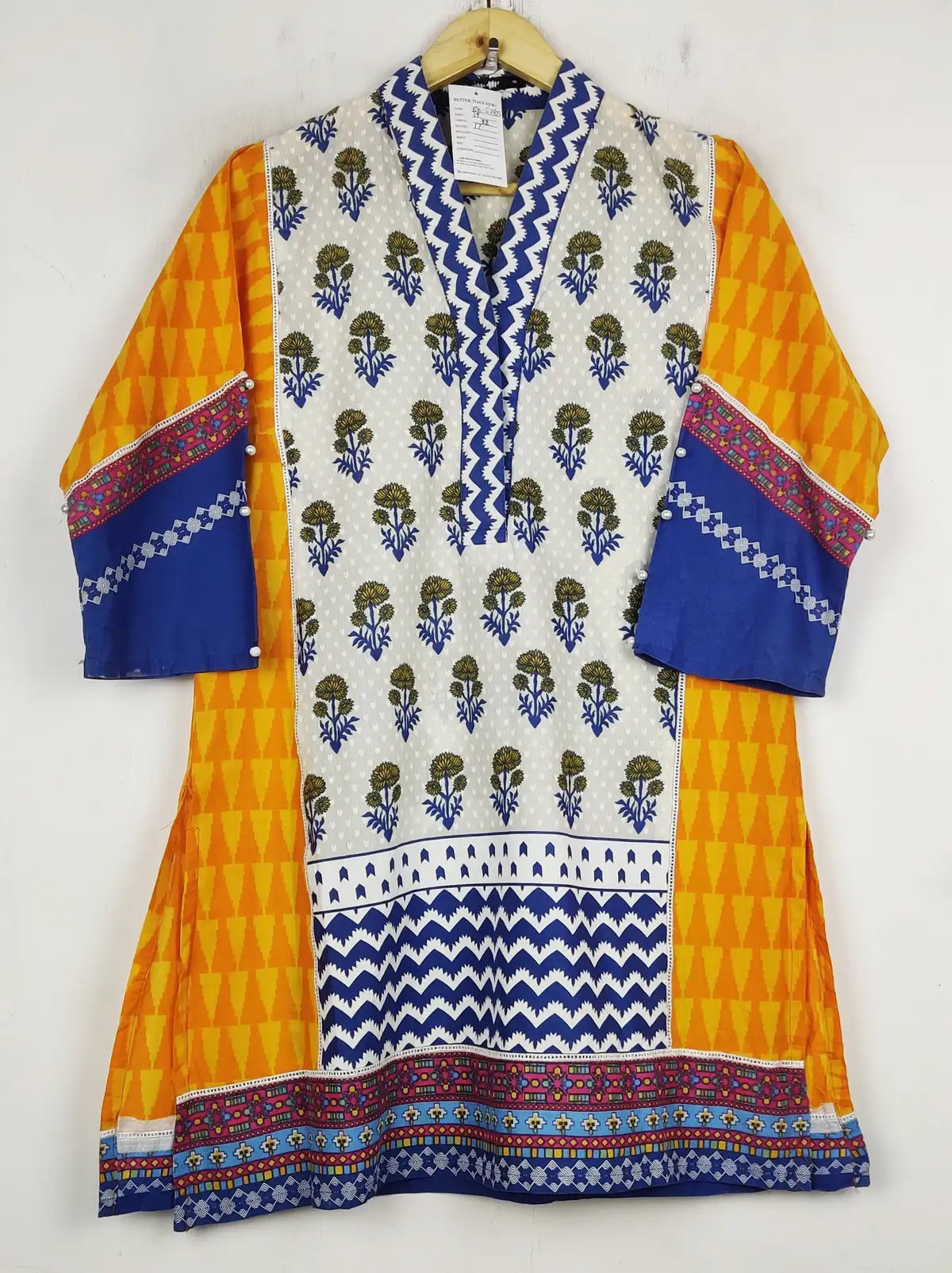 Buy online pre-used pre-loved 100% authentic & Original branded Khaadi (BK-5785) available in Pakistan. Top international brands avilable.