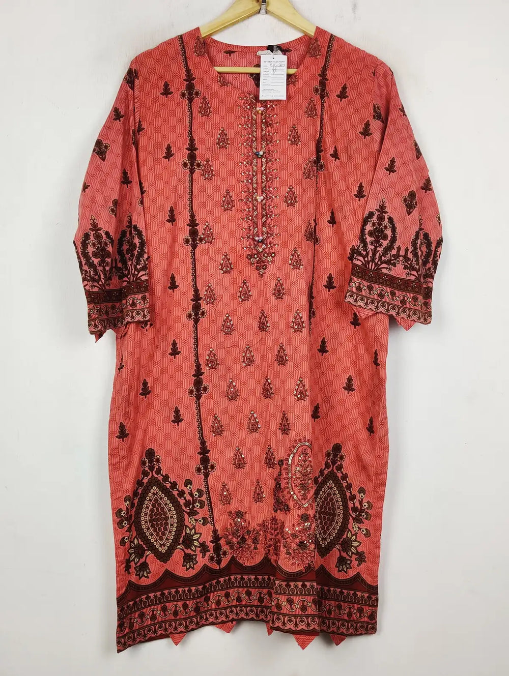 Buy online pre-used pre-loved 100% authentic & Original branded Unknown Brand (BK-5817) available in Pakistan. Top international brands avilable.