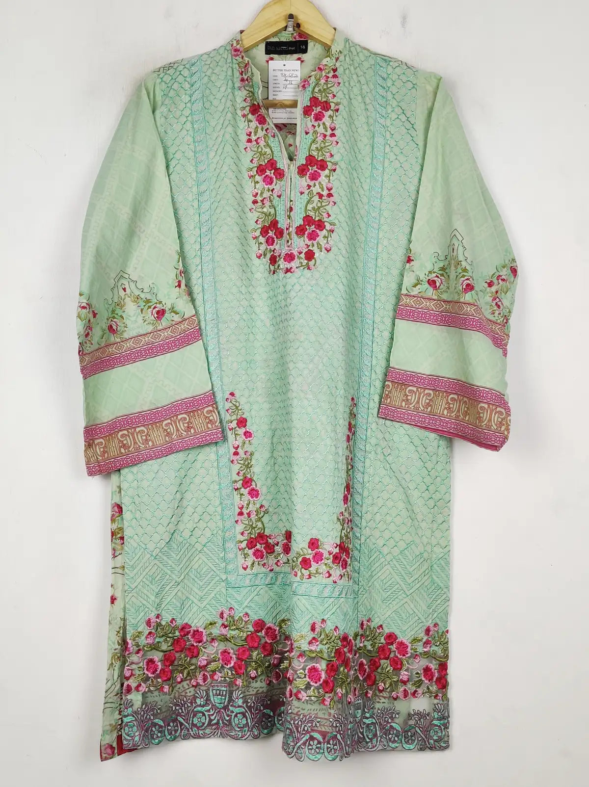 Buy online pre-used pre-loved 100% authentic & Original branded Bin Saeed (BK-5821) available in Pakistan. Top international brands avilable.