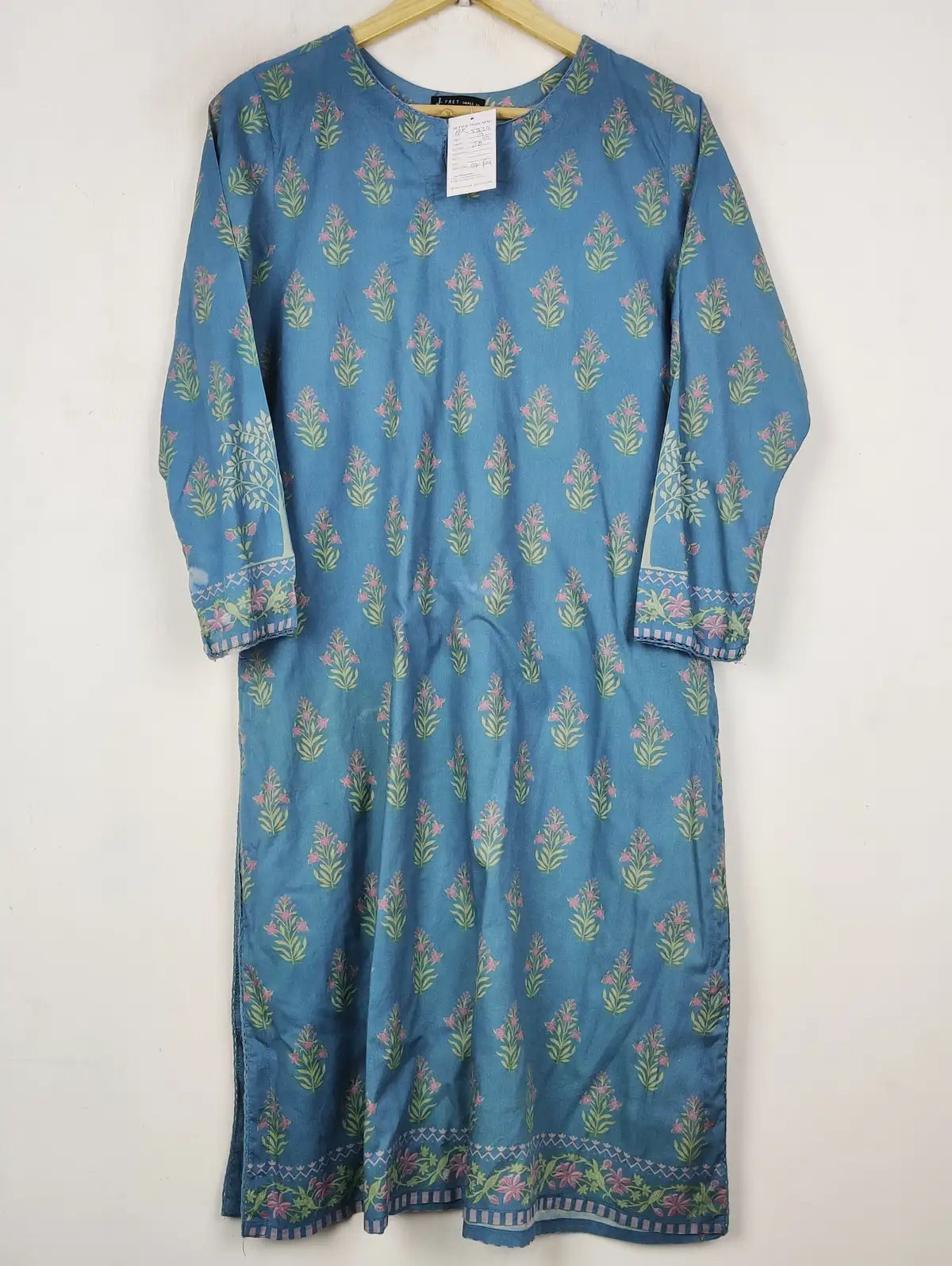Buy online pre-used pre-loved 100% authentic & Original branded J. Pret (BK-5839) available in Pakistan. Top international brands avilable.