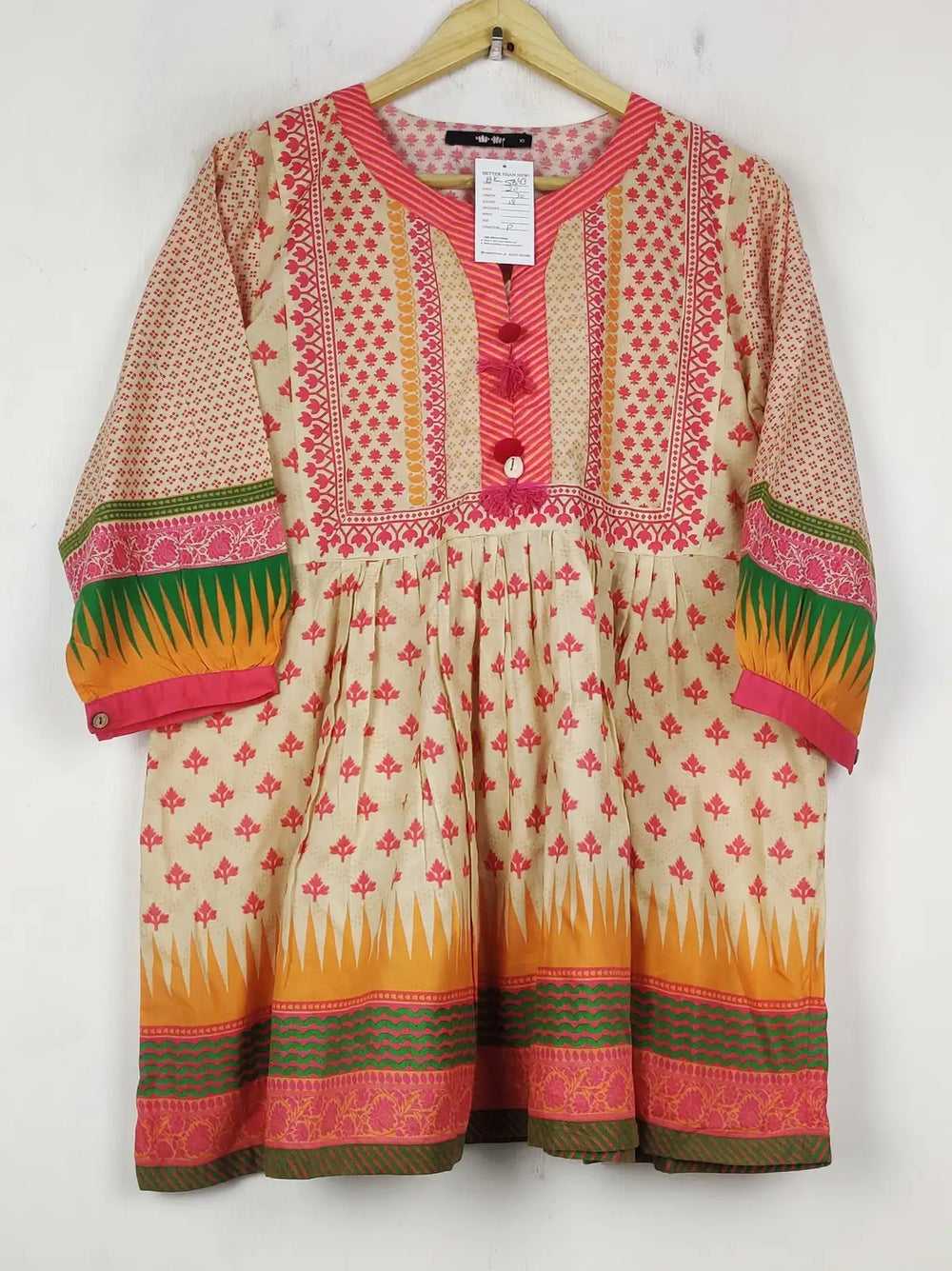 Buy online pre-used pre-loved 100% authentic & Original branded Khaadi (BK-5843) available in Pakistan. Top international brands avilable.
