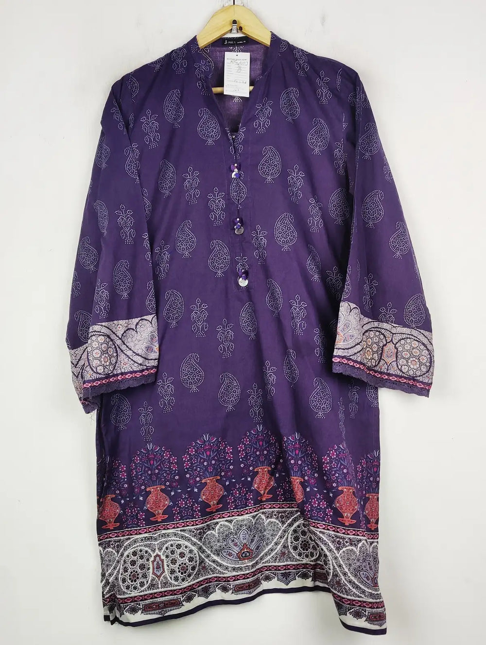 Buy online pre-used pre-loved 100% authentic & Original branded J. Pret (BK-5903) available in Pakistan. Top international brands avilable.