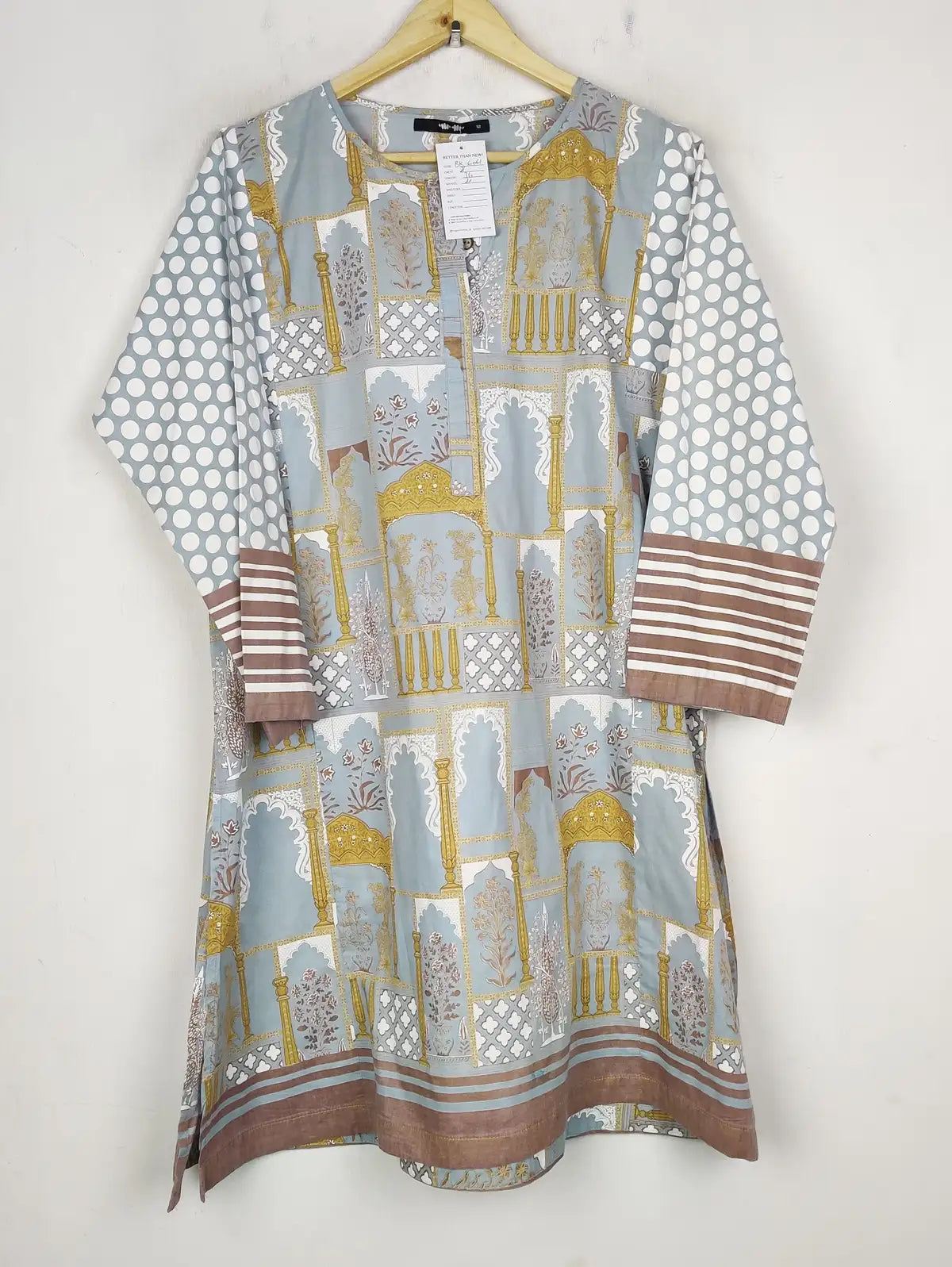Buy online pre-used pre-loved 100% authentic & Original branded Khaadi (BK-6061) available in Pakistan. Top international brands avilable.