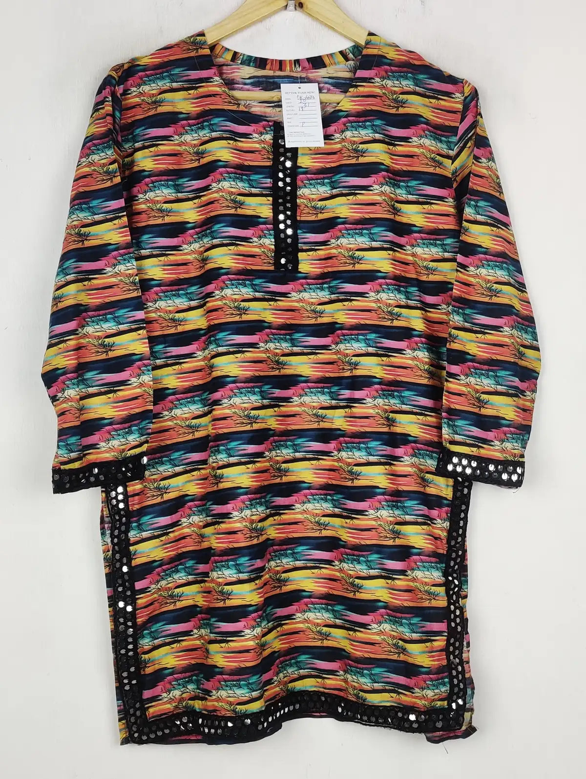 Buy online pre-used pre-loved 100% authentic & Original branded Unknown Brand (BK-6073) available in Pakistan. Top international brands avilable.