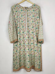 Buy online pre-used pre-loved 100% authentic & Original branded Bin Saeed (BK-6080) available in Pakistan. Top international brands avilable.