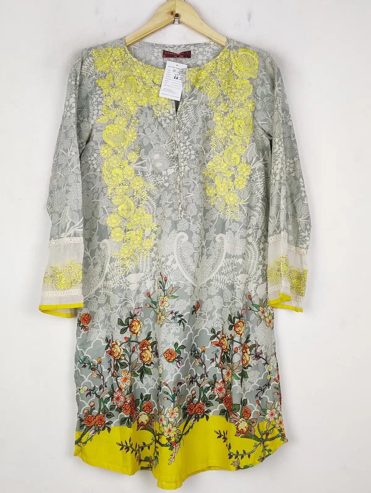 Buy online pre-used pre-loved 100% authentic & Original branded Khaadi (BK-6095) available in Pakistan. Top international brands avilable.