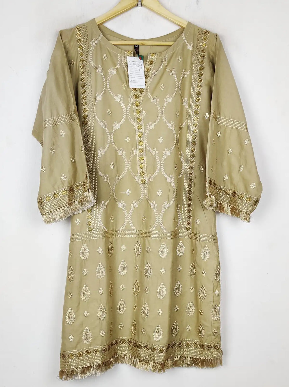 Buy online pre-used pre-loved 100% authentic & Original branded Dar,S (BK-6123) available in Pakistan. Top international brands avilable.