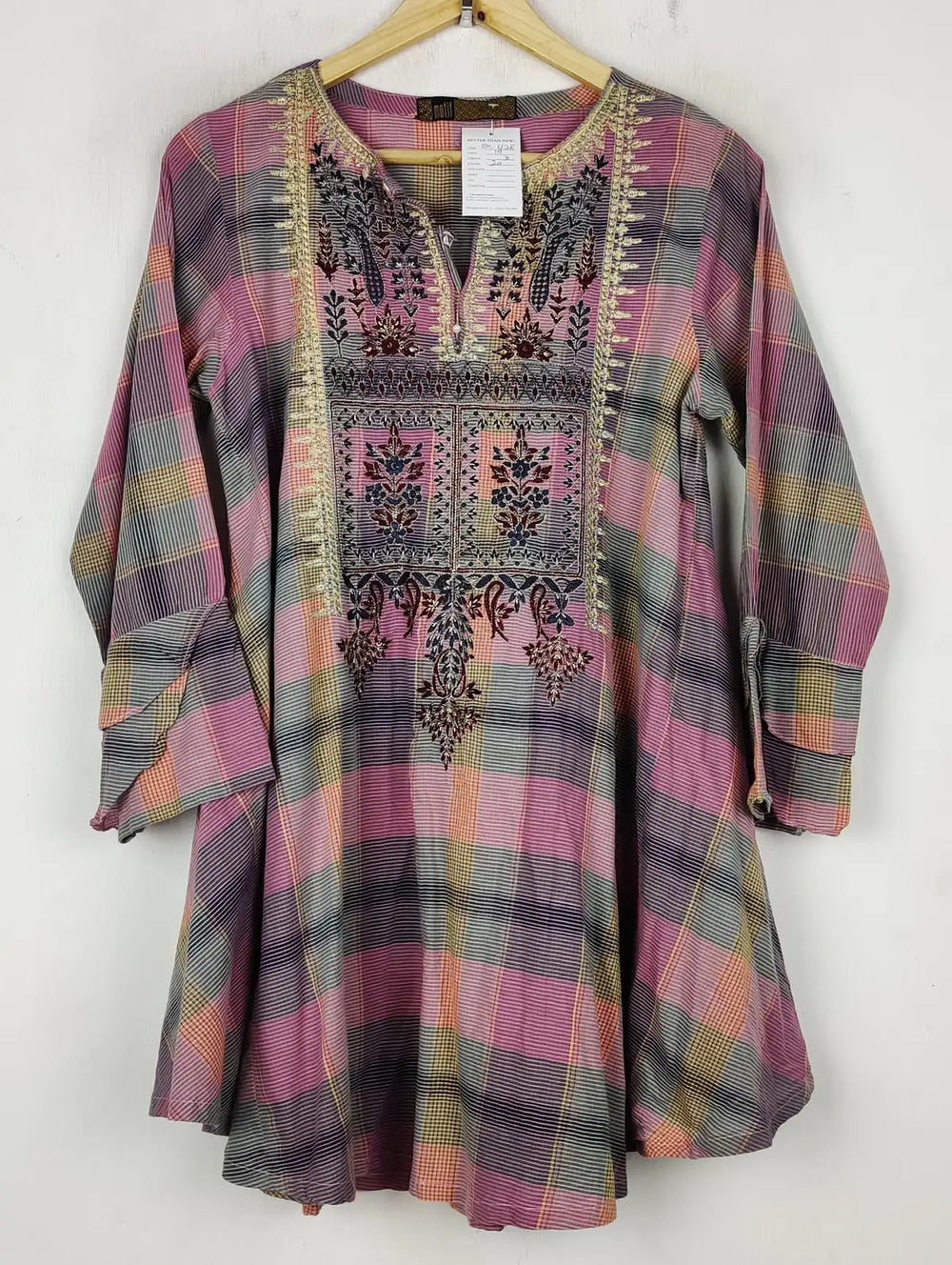 Buy online pre-used pre-loved 100% authentic & Original branded Motif (BK-6128) available in Pakistan. Top international brands avilable.
