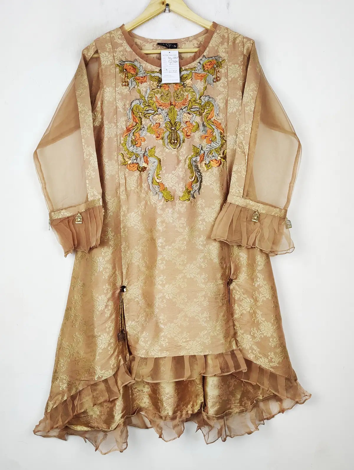 Buy online pre-used pre-loved 100% authentic & Original branded Ally,S (BK-6168) available in Pakistan. Top international brands avilable.