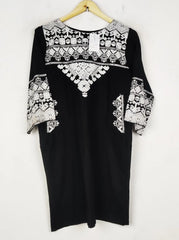 Buy online pre-used pre-loved 100% authentic & Original branded Unknown Brand (BK-6178) available in Pakistan. Top international brands avilable.