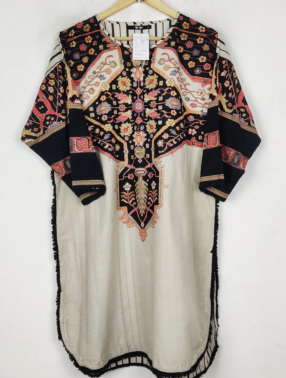 Buy online pre-used pre-loved 100% authentic & Original branded Khaadi (BK-6183) available in Pakistan. Top international brands avilable.