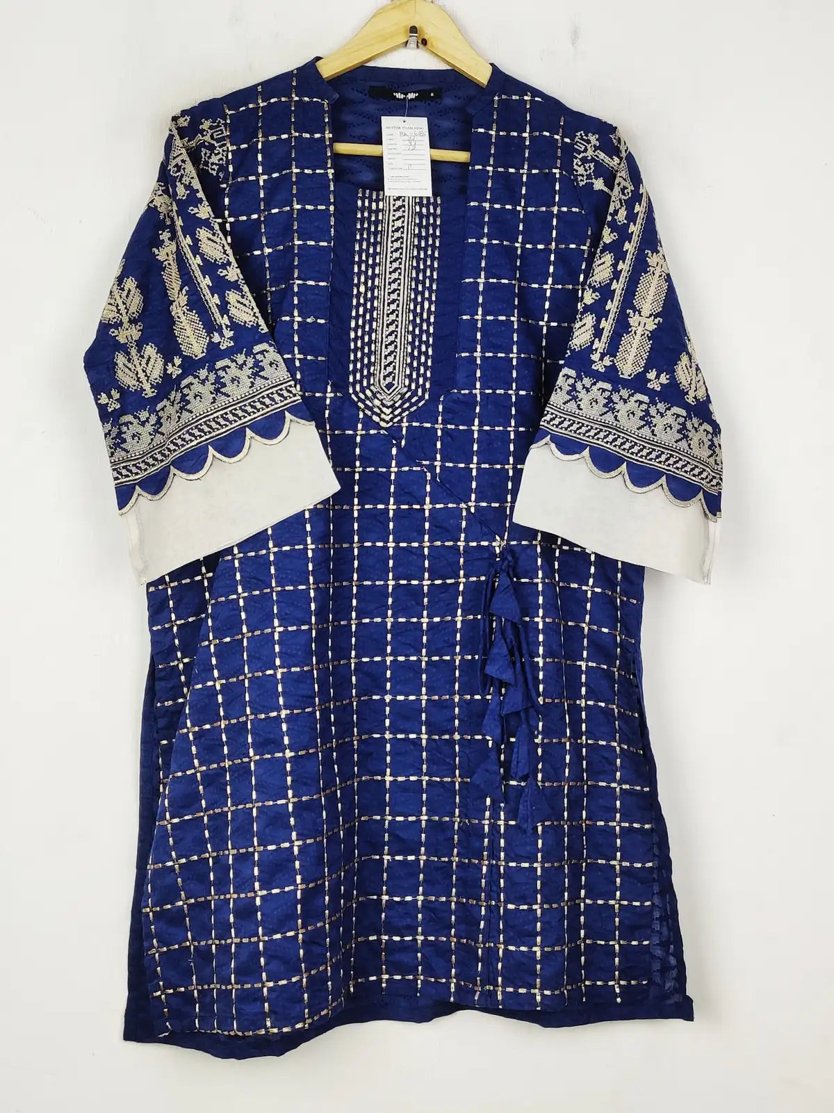 Buy online pre-used pre-loved 100% authentic & Original branded Khaadi (BK-6185) available in Pakistan. Top international brands avilable.