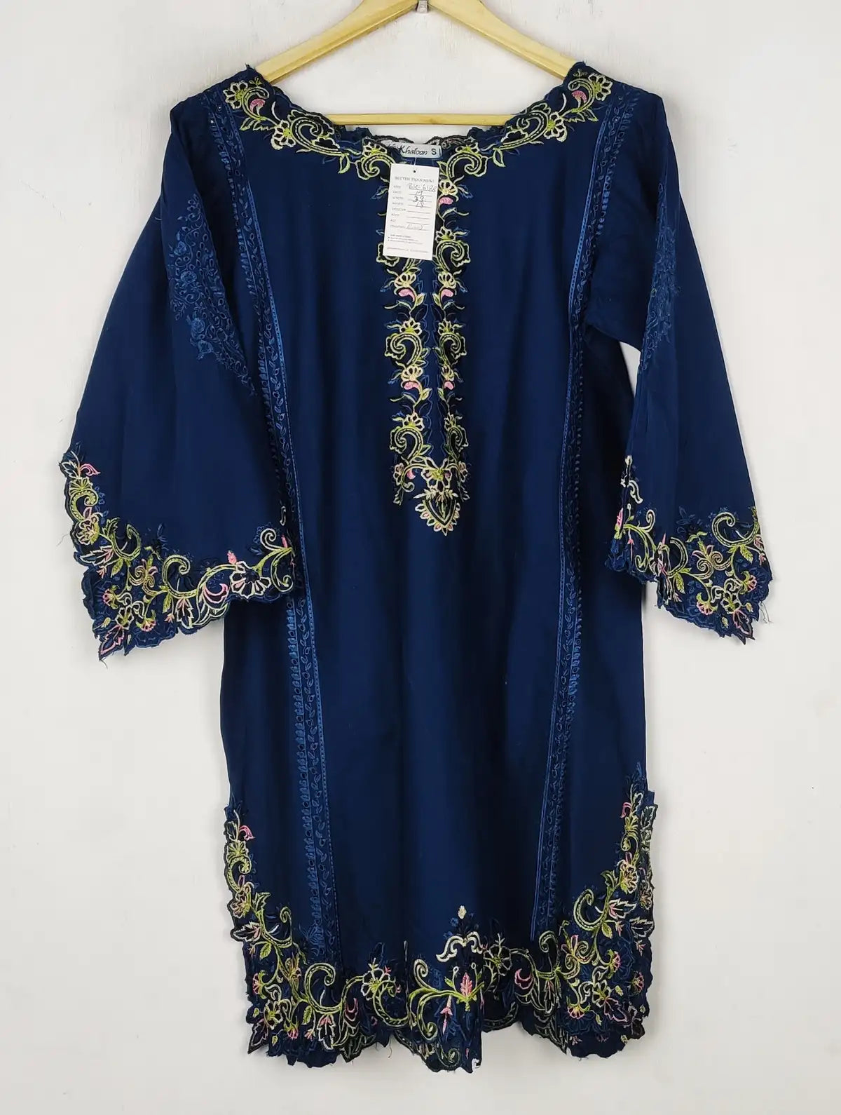 Buy online pre-used pre-loved 100% authentic & Original branded Khatoon (BK-6188) available in Pakistan. Top international brands avilable.