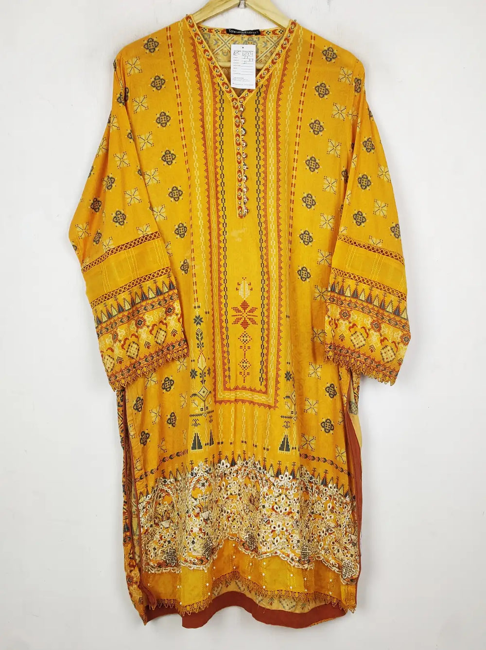 Buy online pre-used pre-loved 100% authentic & Original branded Tawakal (BK-6194) available in Pakistan. Top international brands avilable.