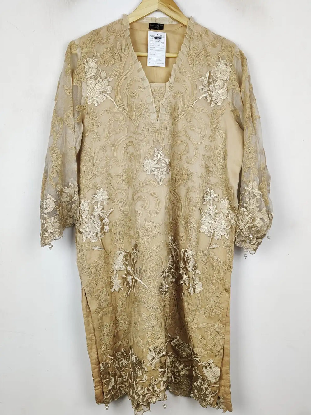Buy online pre-used pre-loved 100% authentic & Original branded Agha Noor (BK-6213) available in Pakistan. Top international brands avilable.