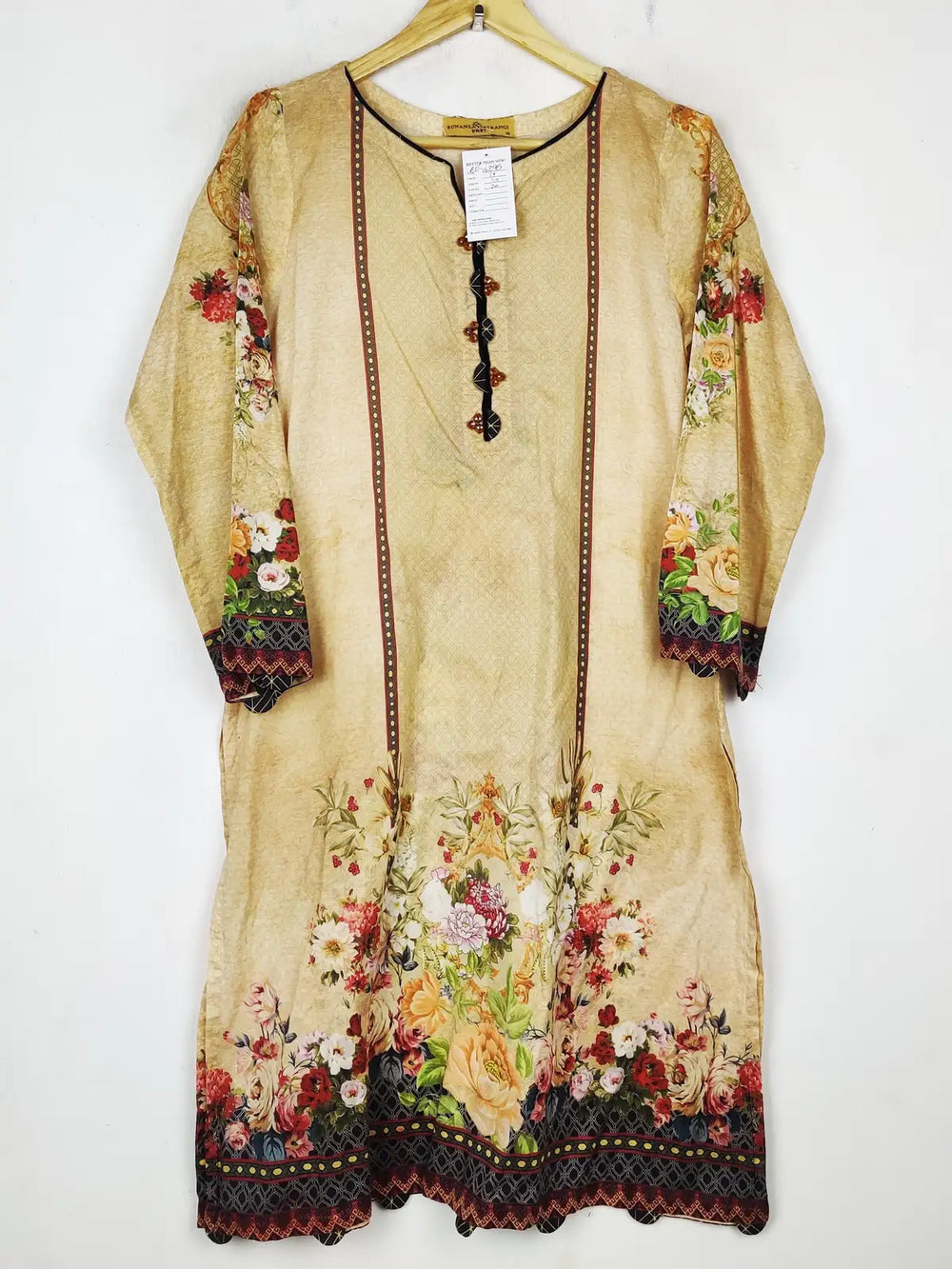 Buy online pre-used pre-loved 100% authentic & Original branded Bonanza Satrangi (BK-6295) available in Pakistan. Top international brands avilable.