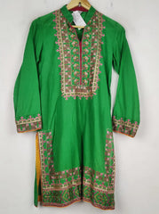 Buy online pre-used pre-loved 100% authentic & Original branded Chinyere (BK-6357) available in Pakistan. Top international brands avilable.
