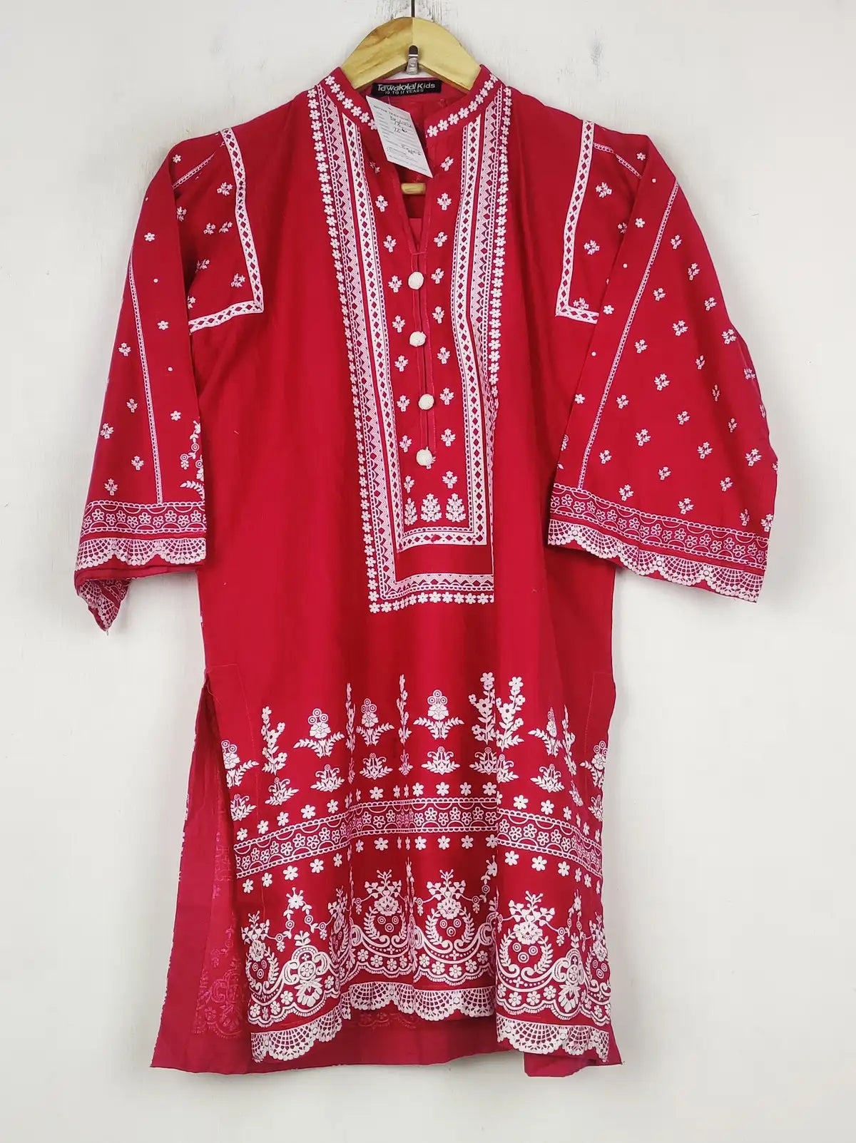 Buy online pre-used pre-loved 100% authentic & Original branded Tawakal (BK-6392) available in Pakistan. Top international brands avilable.